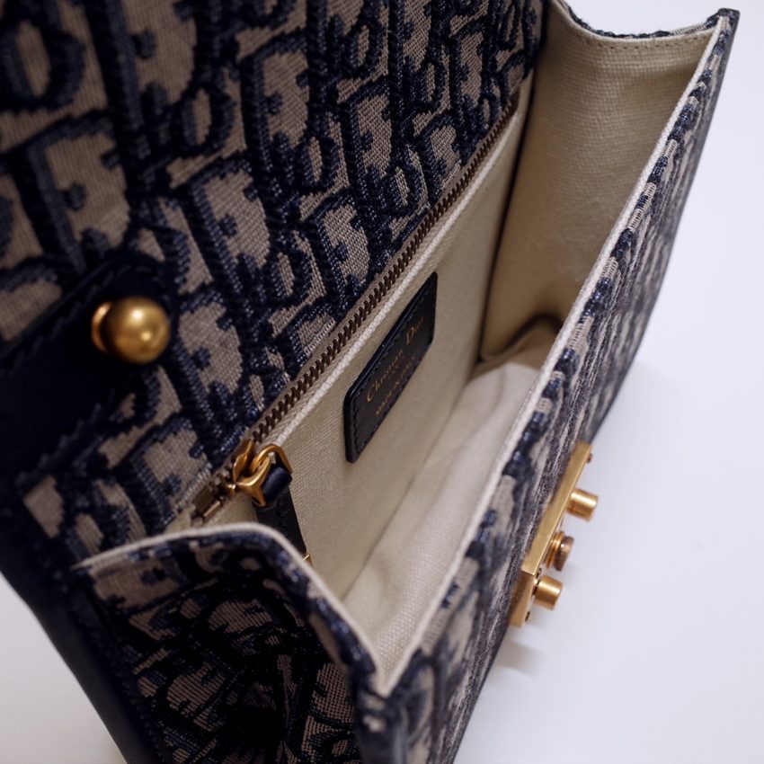 20190929_i1569736531_2209_7 Replica Dior Dioraddict Flap Chain Oblique - Image 5