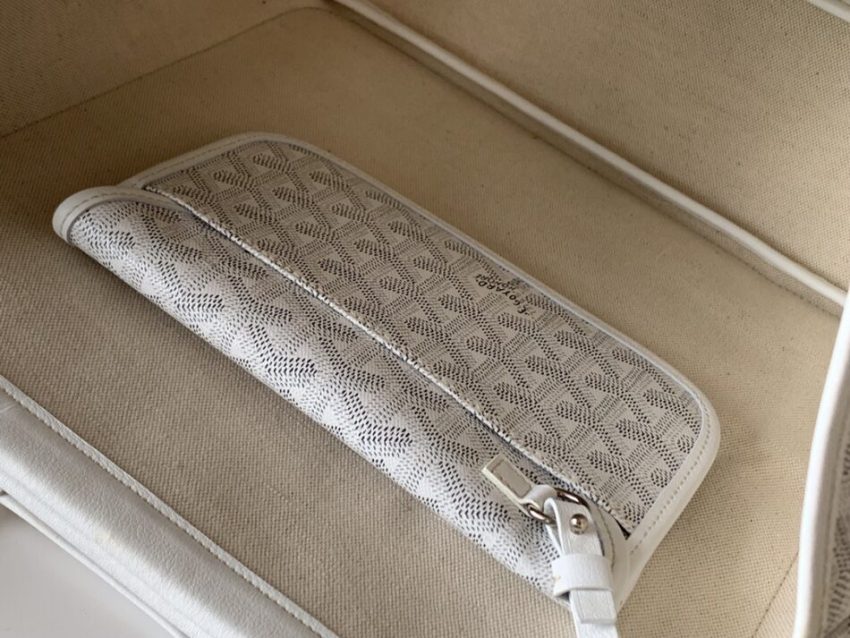 20191015_i1571119822_4309_8 Replica Goyard Isabelle White - Image 4