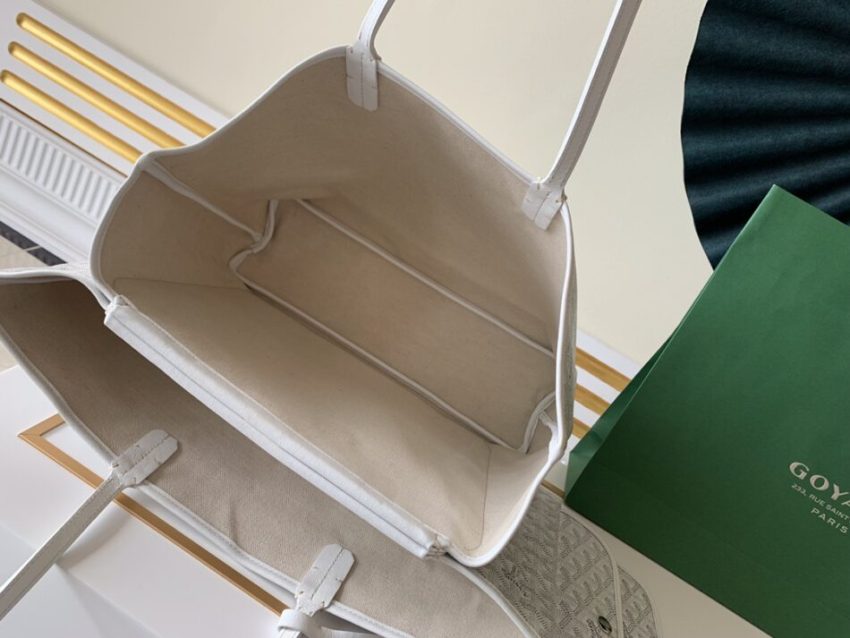 20191015_i1571119822_6797_6 Replica Goyard Isabelle White - Image 6