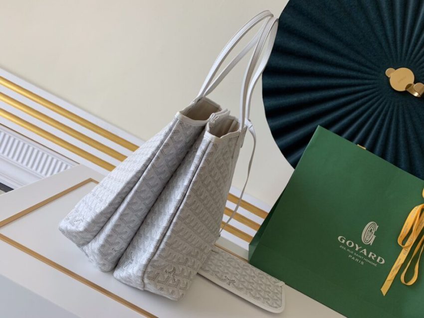 20191015_i1571119822_9583_1 Replica Goyard Isabelle White - Image 8