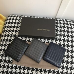 Replica Bottega Veneta Intrecciato Bi-Fold Wallet