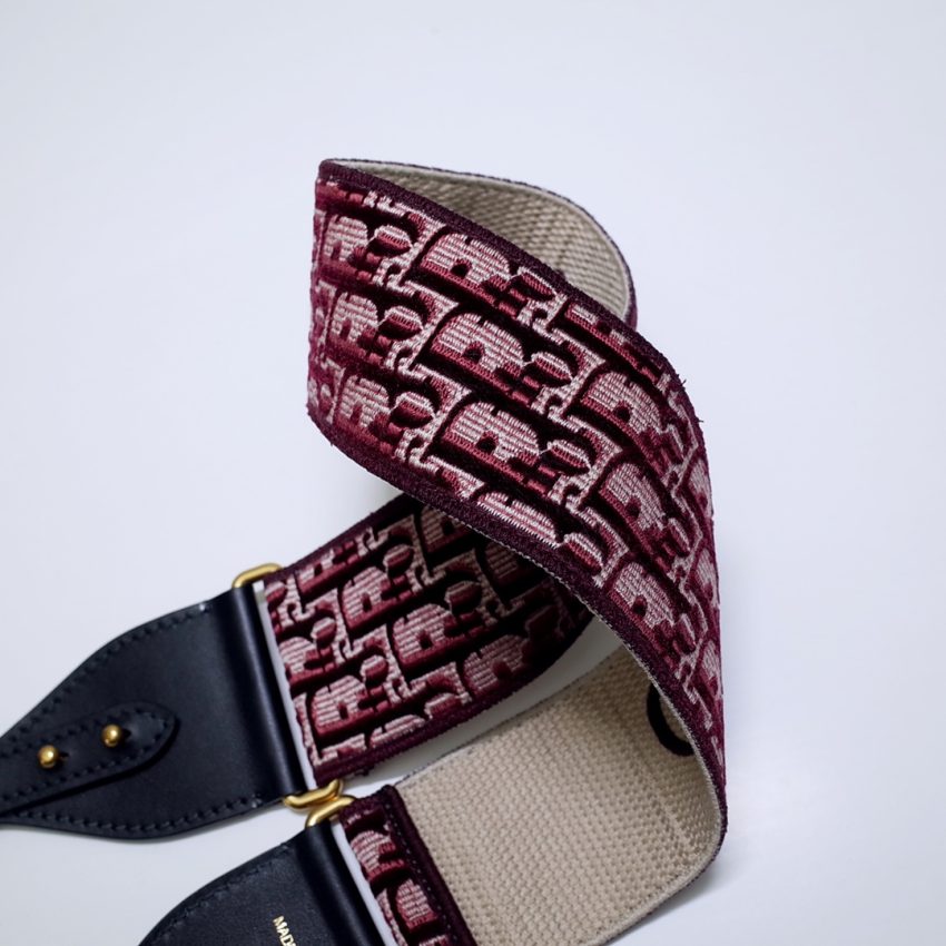 20201107_i1604725545_1374_3 Replica Dior Adjustable Shoulder Strap Red - Image 2