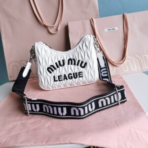 Replica Miu Miu Matelassé League White