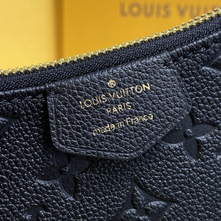 20220317_i1647516270_4908_51_ Replica Louis Vuitton Easy Pouch Black - Image 4