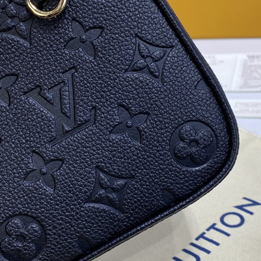 20220317_i1647516270_8425_4 Replica Louis Vuitton Easy Pouch Black - Image 8