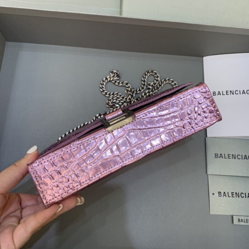 20220504_i1651633601_2564_3 Replica Balenciaga Hourglass On Chain Shine Purple - Image 4