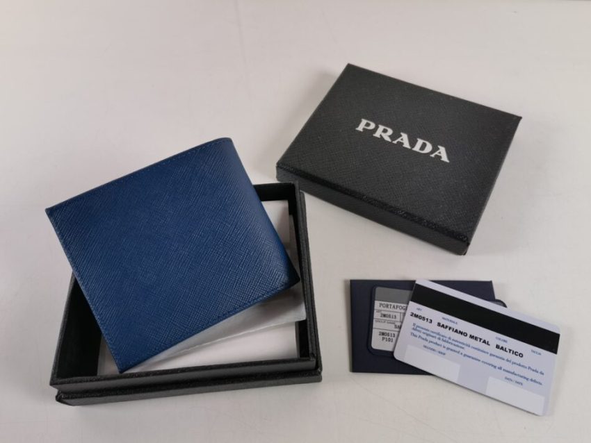 20220724_i1658596396_6956_1 Replica Prada BiFold Wallet - Image 7