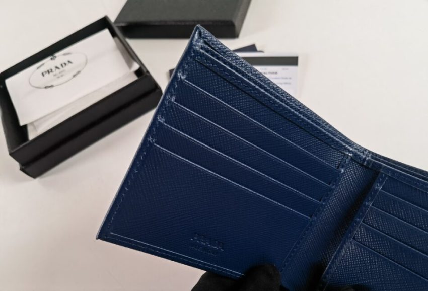 20220724_i1658596396_7116_5 Replica Prada BiFold Wallet - Image 8