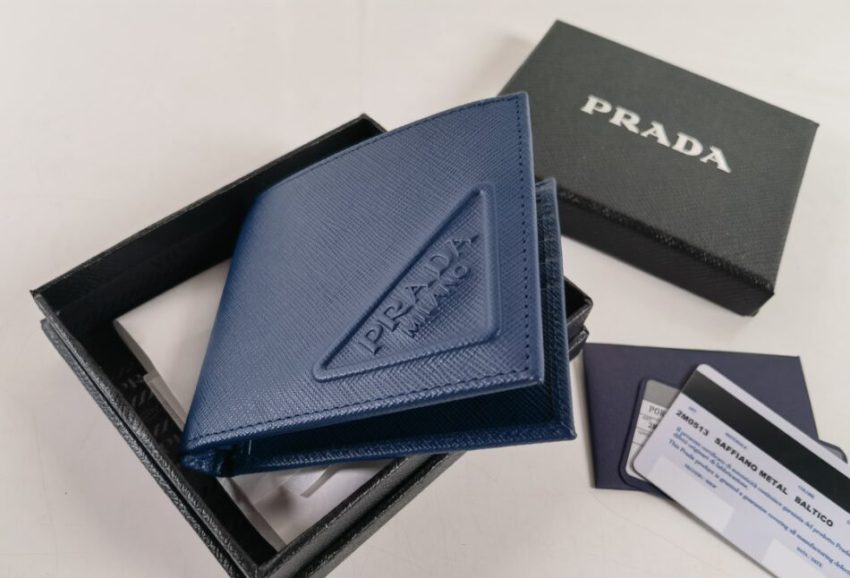 20220724_i1658596396_7271_7 Replica Prada BiFold Wallet - Image 9