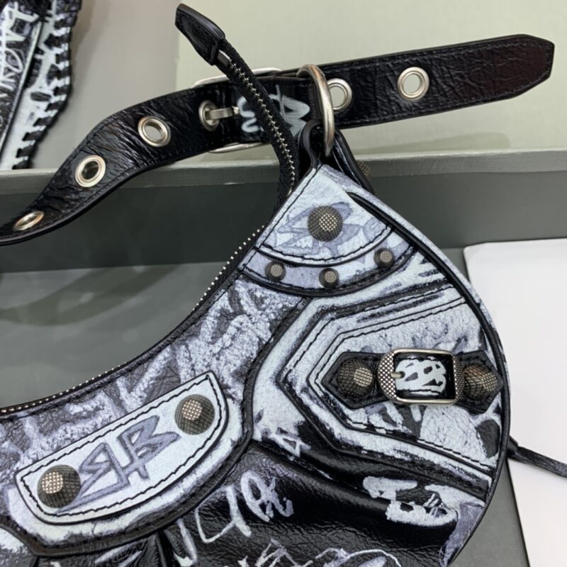 20220812_i1660277296_4246_4 Replica Balenciaga Le Cagole Graffiti Black - Image 5