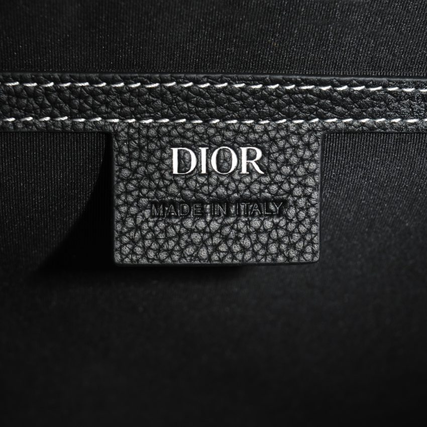 20220904_i1662289028_8021_0 Replica Dior Maxi Gallop Backpack Black - Image 2