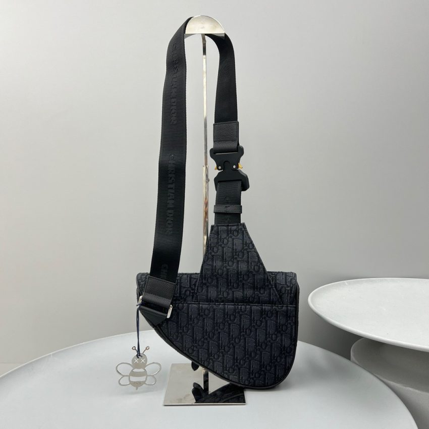 20220911_i1662869562_4765_2 Replica Dior Saddle Bag Oblique Black - Image 3