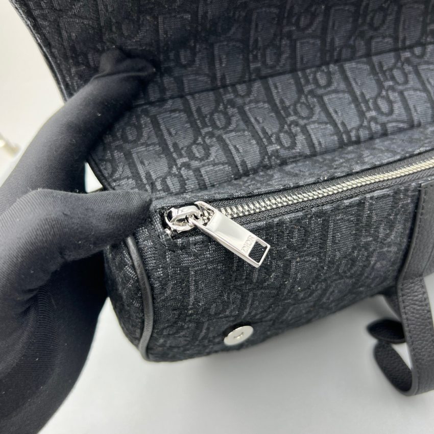 20220911_i1662869562_5208_6 Replica Dior Saddle Bag Oblique Black - Image 4