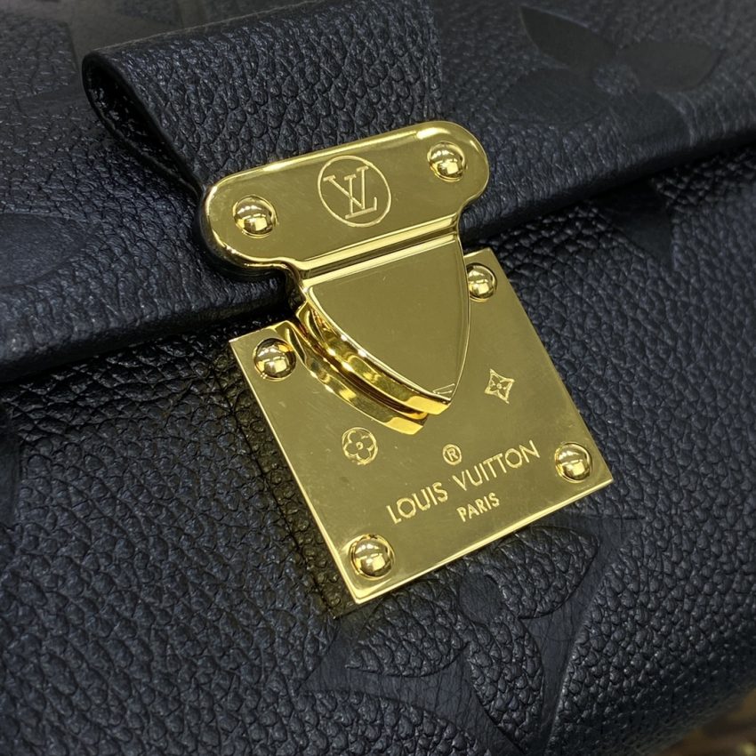 20230203_i1675422205_2518_4 Replica Louis Vuitton Favorite Black - Image 3