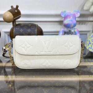 Replica Louis Vuitton Wallet on Chain Ivy Full White