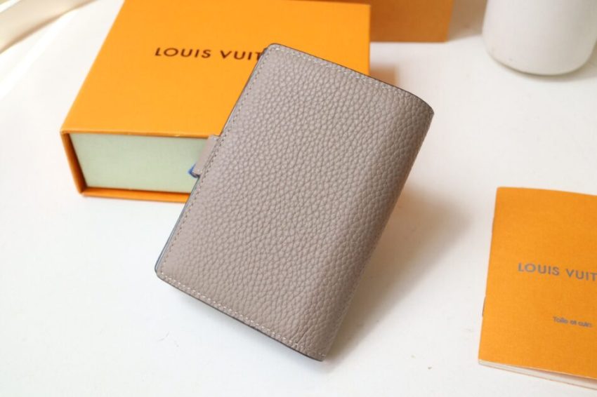 20230827_i1693109104_7749_2 Replica Louis Vuitton Vertical Compact Wallet Beige - Image 8