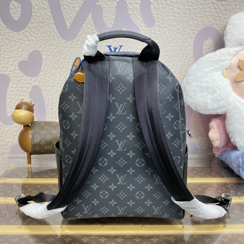 20240312_i1710253783_8370_1 Replica Louis Vuitton Discovery Backpack Black - Image 6