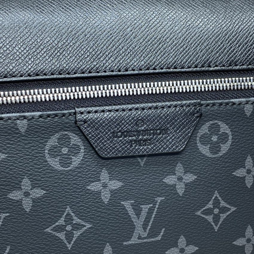 20240312_i1710253783_9267_4 Replica Louis Vuitton Discovery Backpack Black - Image 7