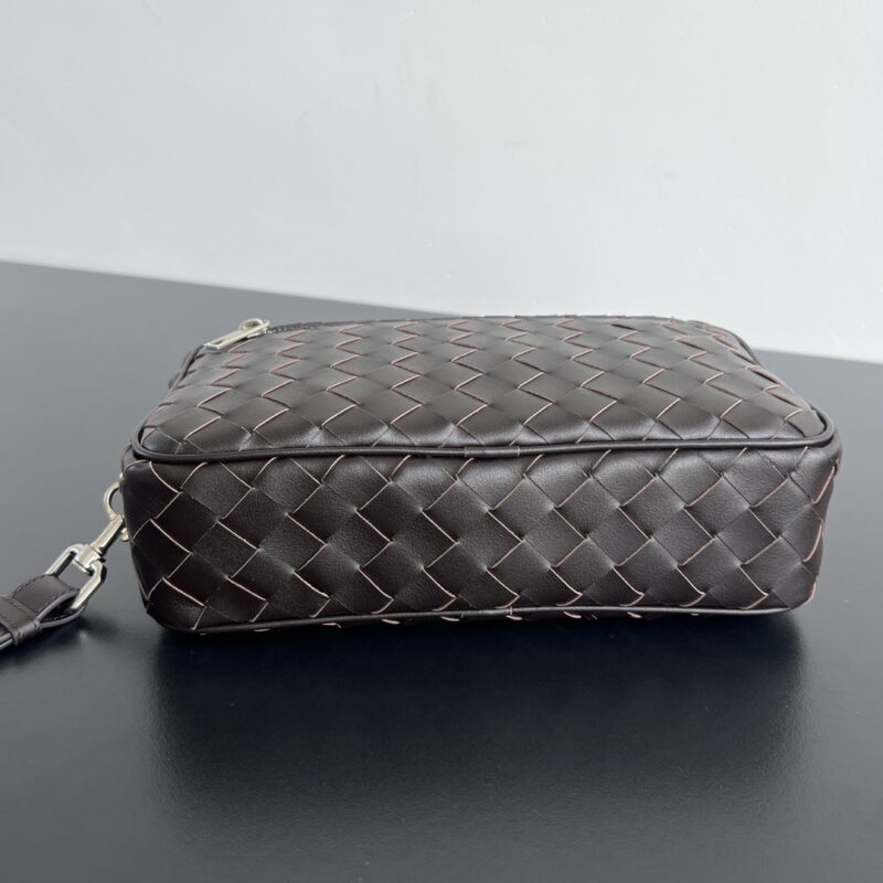 aa4-62 Replica Bottega Veneta Wristband Clutch - Image 7
