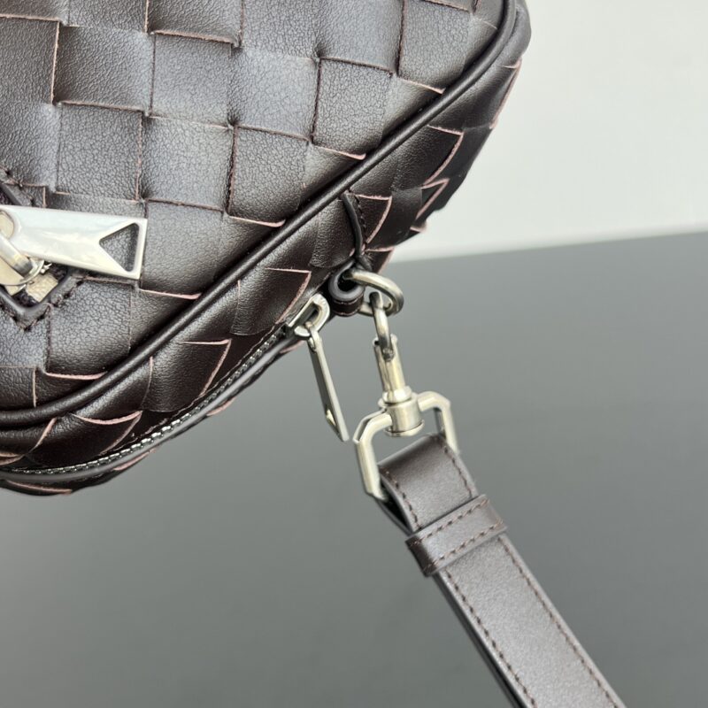 aa6-61 Replica Bottega Veneta Wristband Clutch - Image 9