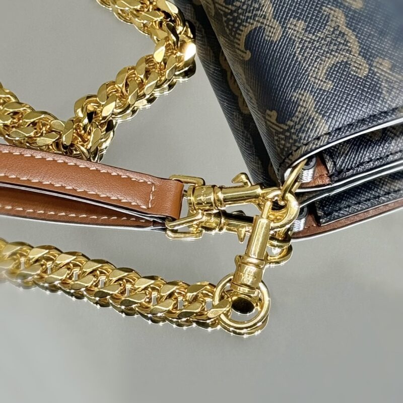 aa8-3 Replica Celine Triomphe Multipochette - Image 8
