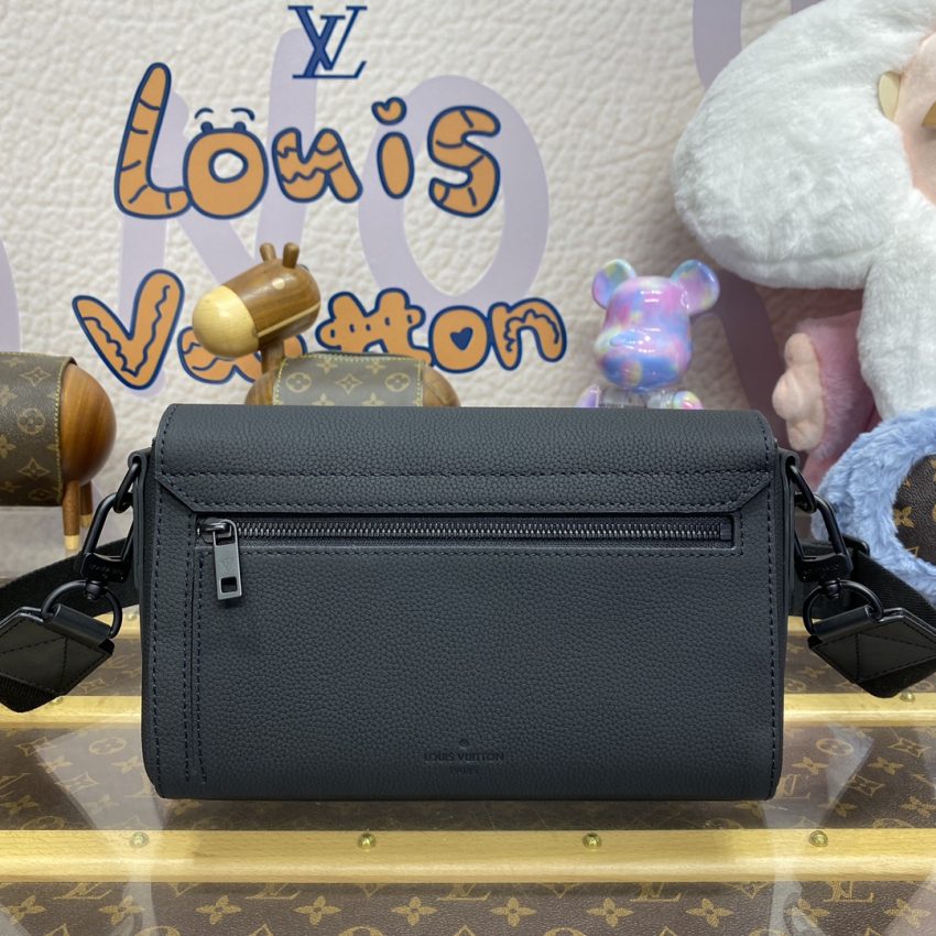 img_1698de7a_20240604_i1717502967_8767_0 Replica Louis Vuitton Takeoff Messenger Black - Image 5