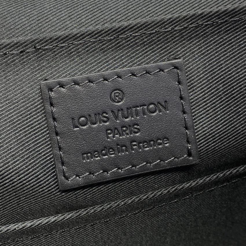img_1698de7a_20240604_i1717502967_9144_0 Replica Louis Vuitton Takeoff Messenger Black - Image 6
