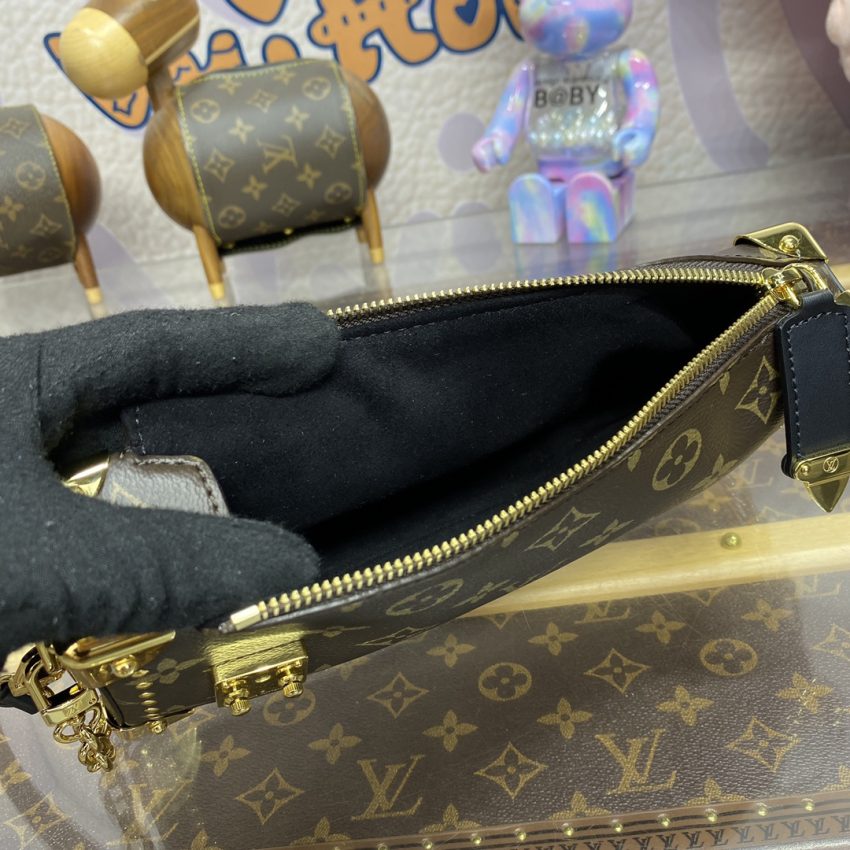 img_1698de7a_20240717_i1721220219_5607_0 Replica Louis Vuitton Slim Trunk Brown - Image 8