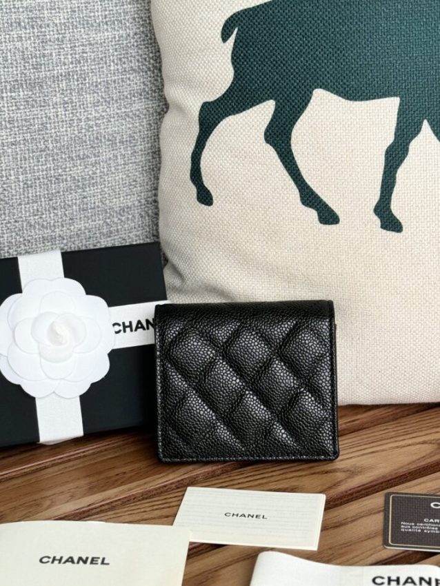 img_80e46a01_20240607_i1717746088_3502_0 Replica Chanel Compact Bifold Wallet - Image 5