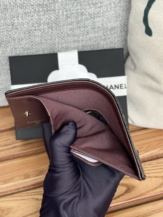 img_80e46a01_20240607_i1717746088_3884_0 Replica Chanel Compact Bifold Wallet - Image 6