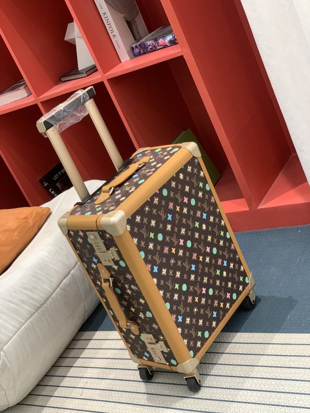 img_81dbd229_20240906_i1725621650_7708_0 Replica Louis Vuitton Suitcase - Image 4