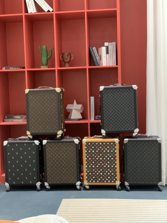 img_81dbd229_20240906_i1725622213_118_3 Replica Louis Vuitton Suitcase - Image 2