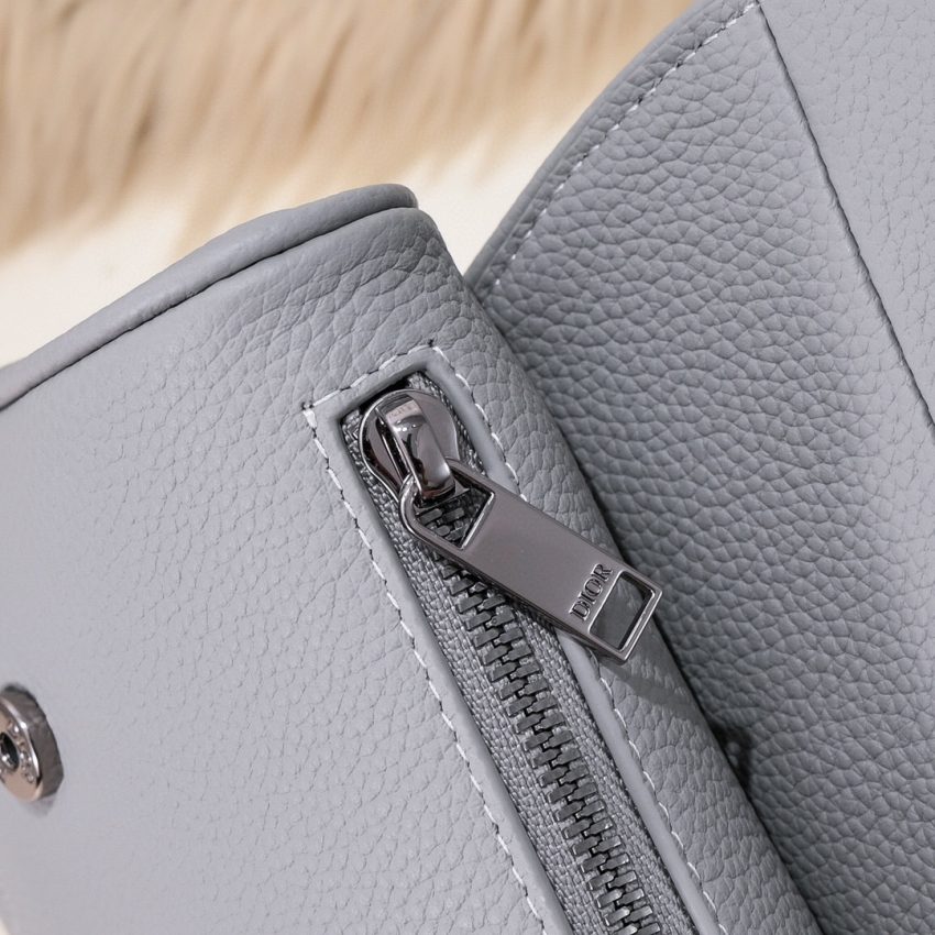 img_a189b943_20231220_i1703080578_4004_5 Replica Dior Saddle 1947 Bag - Image 7