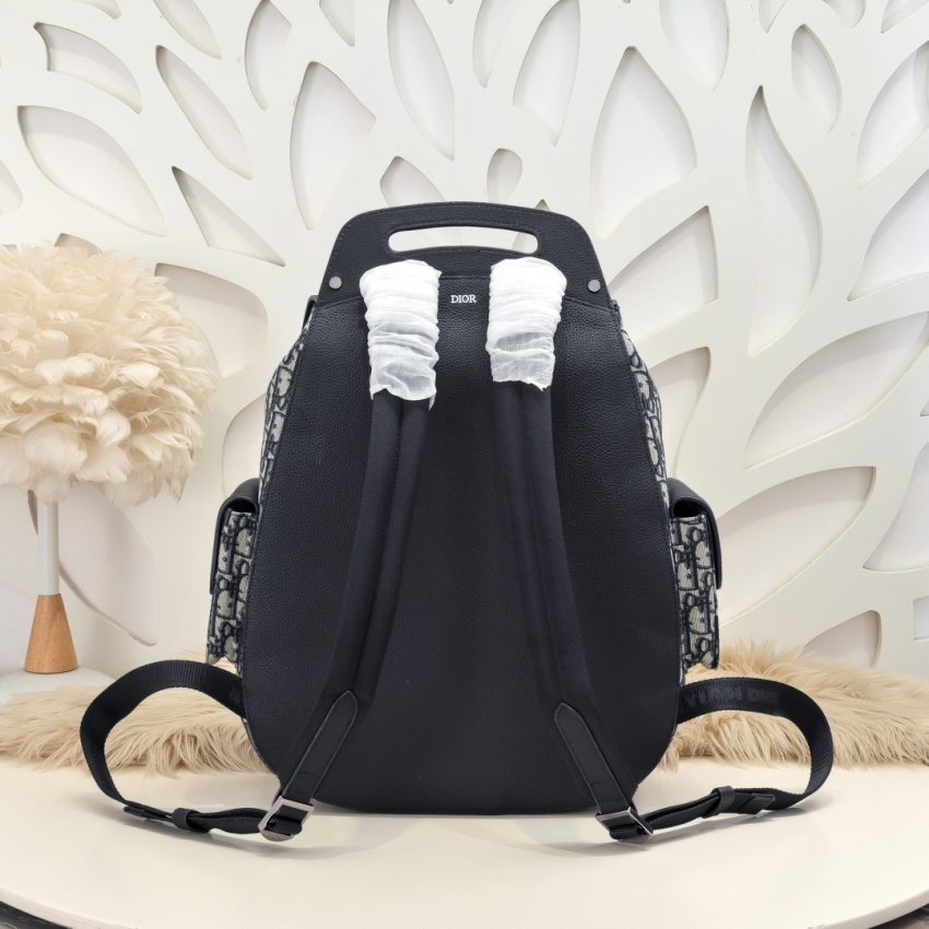 img_a189b943_20240520_i1716137971_1015_4 Replica Dior Maxi Gallop Backpack - Image 4