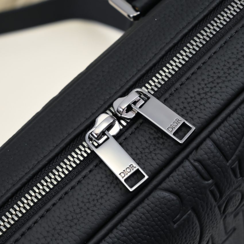 img_a189b943_20240822_i1724266436_4295_0 Replica Dior Gravity Briefcase Black - Image 5