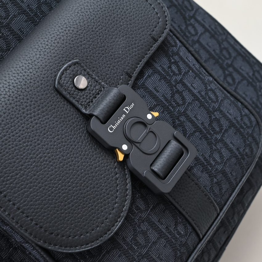 img_a189b943_20240913_i1726172219_7019_5 Replica Dior Saddle Zip Backpack Black - Image 5