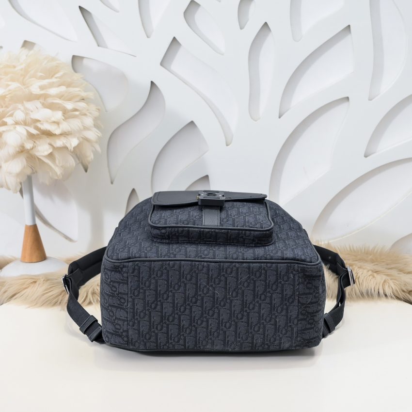 img_a189b943_20240913_i1726172219_7339_0 Replica Dior Saddle Zip Backpack Black - Image 7