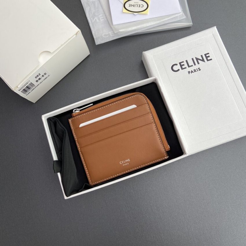 img_c4e87dad_20240815_i1723709044_4436_2 Replica Celine Card Holder - Image 16