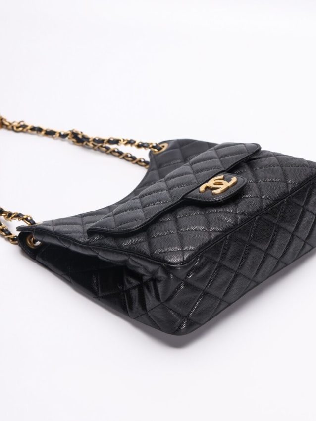 o_1h9fam74qldp168k1lms7ba12um9.jpeg Replica CHANEL Hobo Medium Black - Image 4