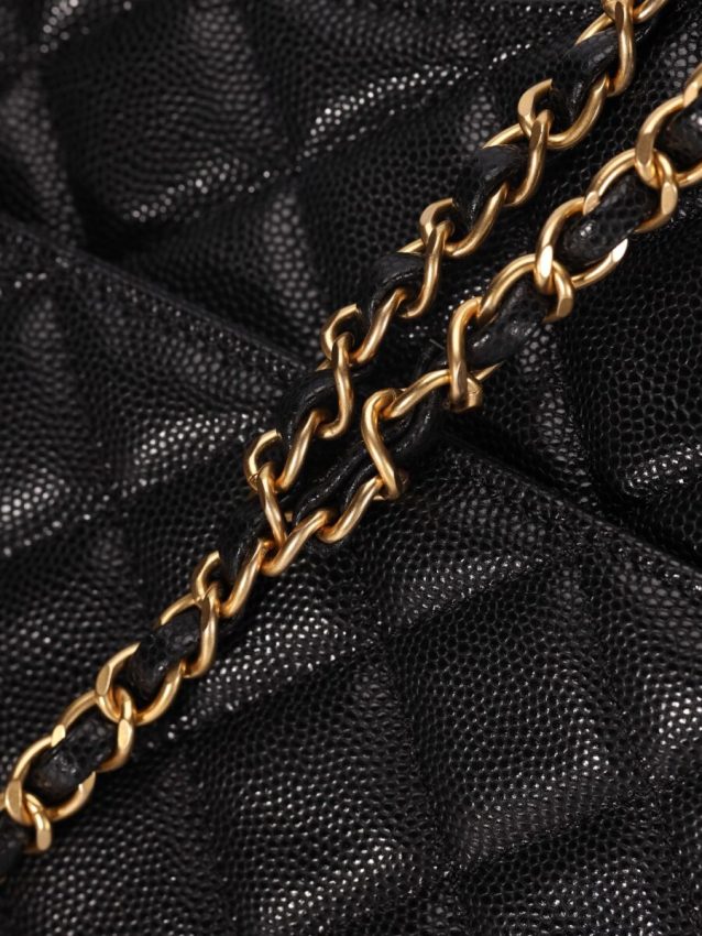 o_1h9fato4n9skgf7fr774i14sf4.jpeg Replica CHANEL Hobo Medium Black - Image 7
